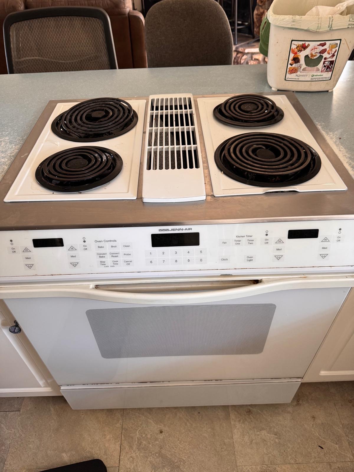 Jenn-Air electric cooking surface with coil elements